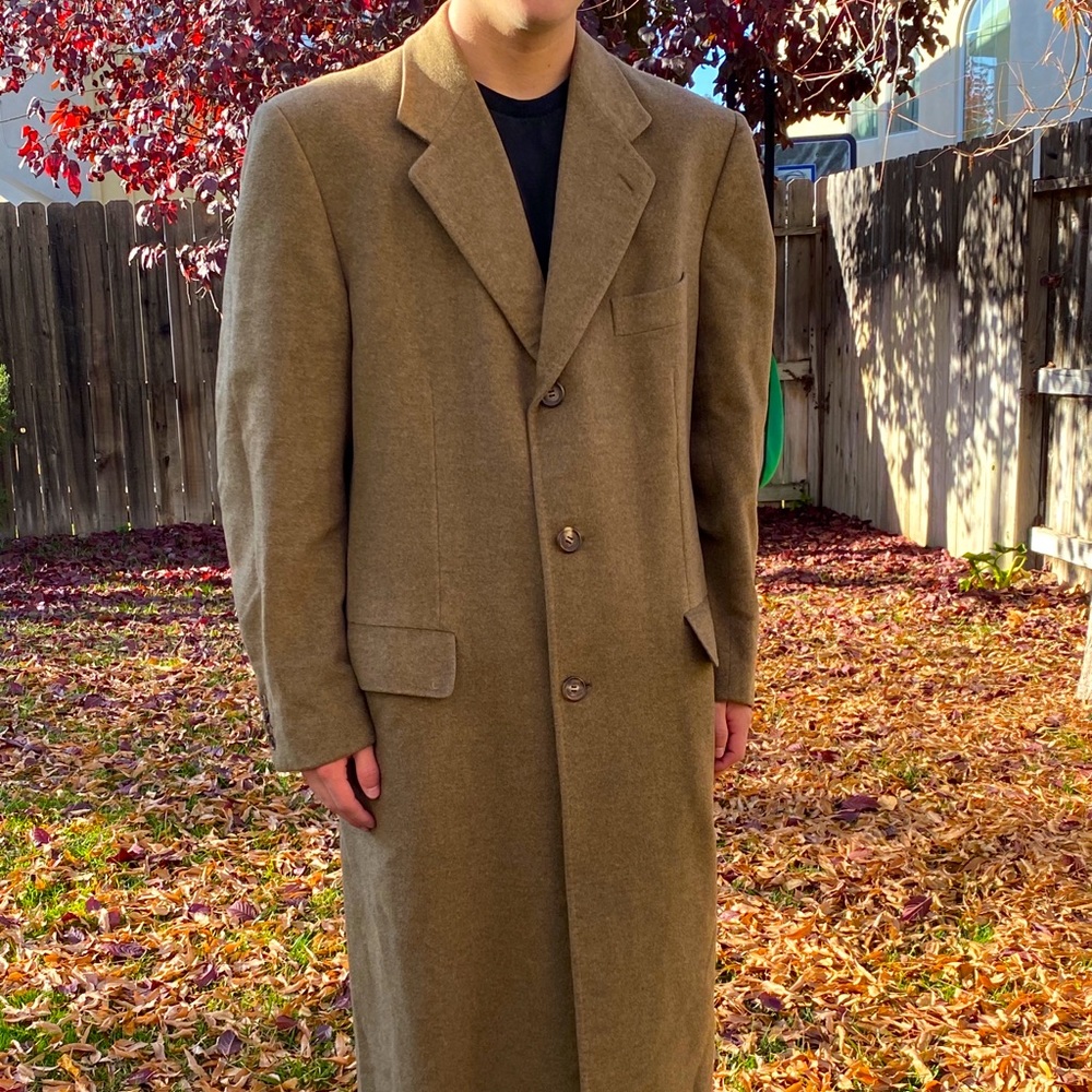 Neiman Marcus 100% Cashmere Overcoat.Made in Italy